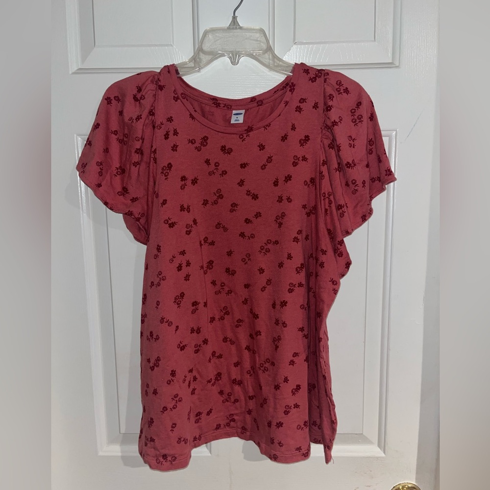 Women’s floral top